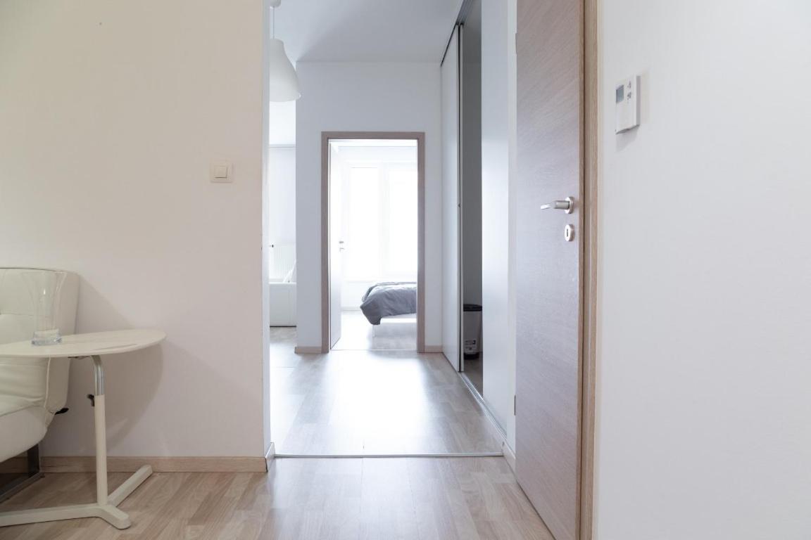 Great Tourist And Business Apartment Near Center Bratislava Extérieur photo