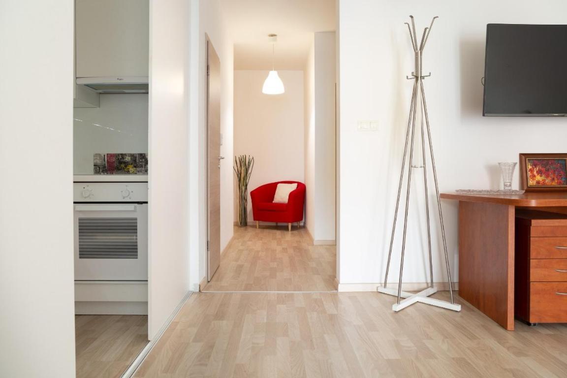 Great Tourist And Business Apartment Near Center Bratislava Extérieur photo
