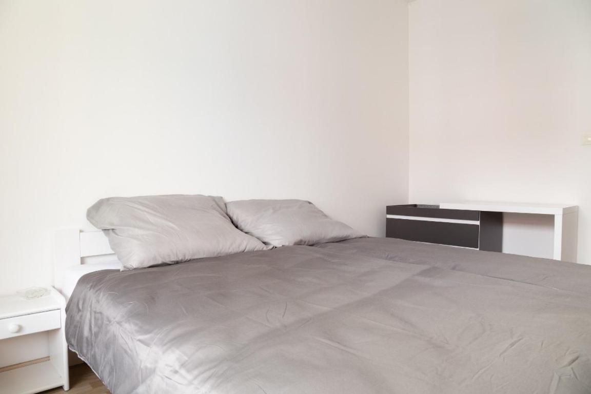 Great Tourist And Business Apartment Near Center Bratislava Extérieur photo