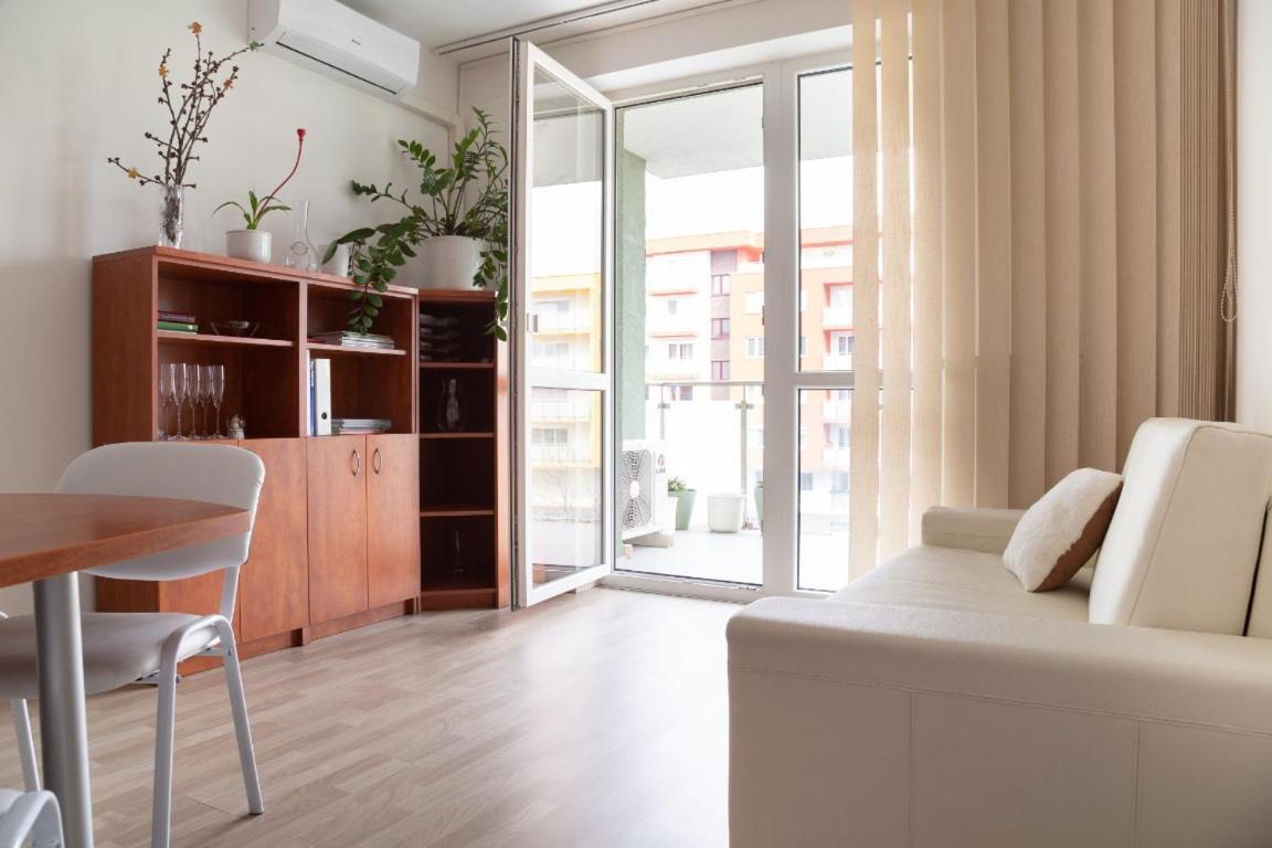 Great Tourist And Business Apartment Near Center Bratislava Extérieur photo